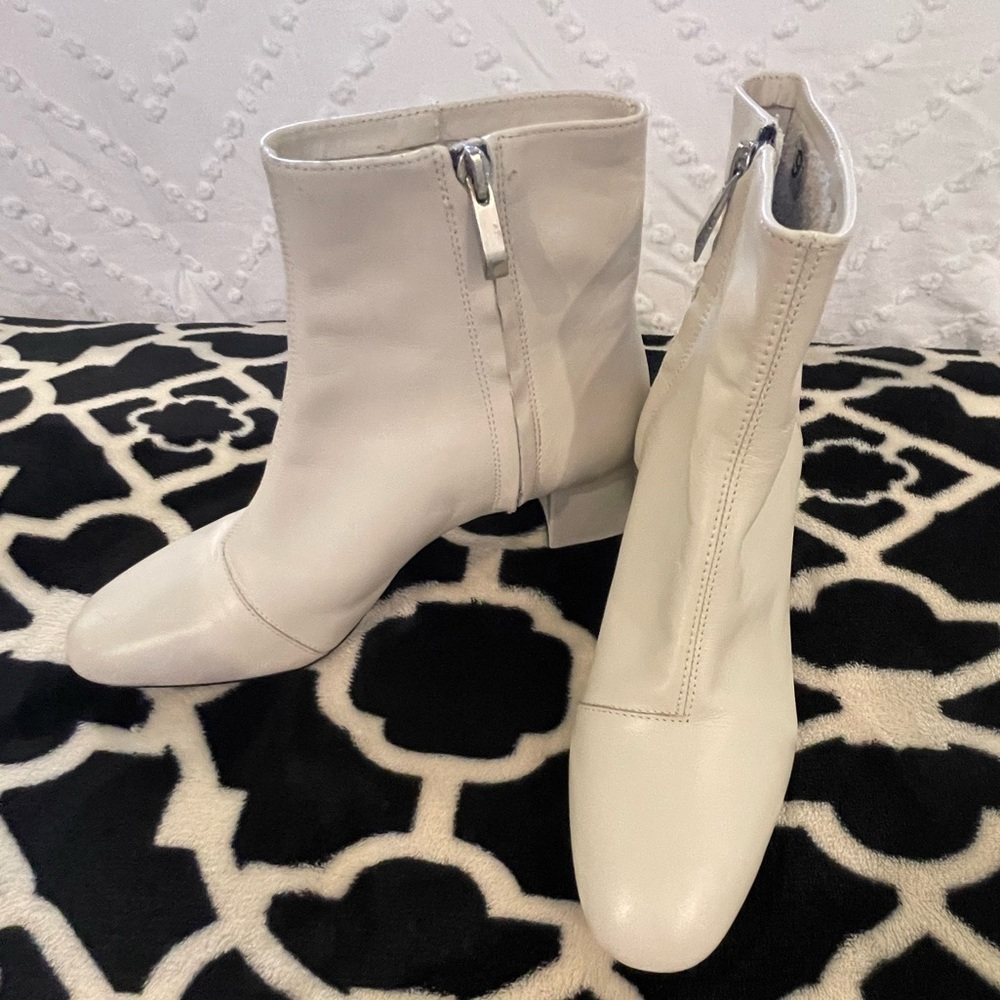 Zara White Ankle Boots